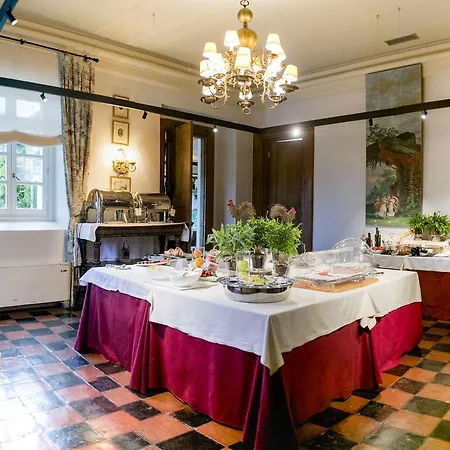 Palacio Urgoiti فندق موغاينا